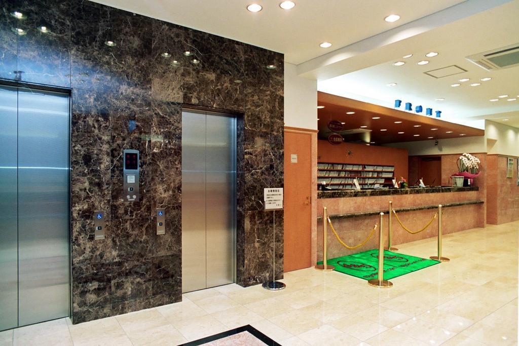 Toyoko Inn Tokyo Monzen-Nakacho Eitaibashi Екстериор снимка